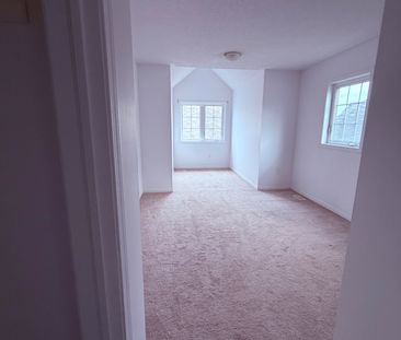 For Lease - 21 VILLAGE GATE Drive, Wasaga Beach, Ontario - Photo 3