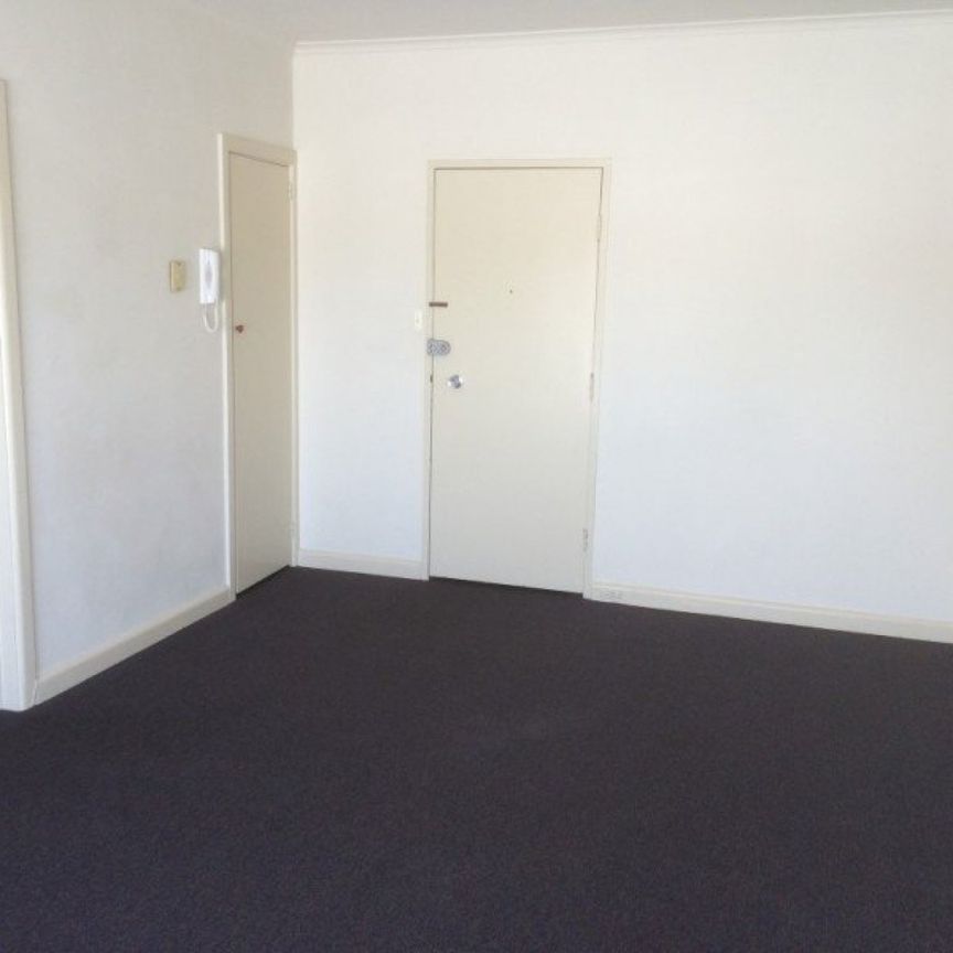 Hawksburn village on your doorstep - Photo 1