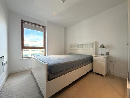 2 bedroom apartment to rent - Photo 4