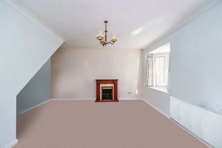 2 Bed Terraced House, Alma Road, NG3 - Photo 2