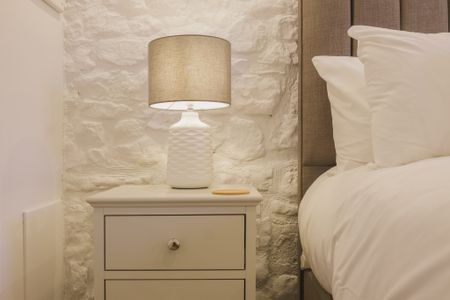 1 Bedroom Home – Medium Let - Photo 4