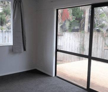 Tidy Family Home - Photo 2