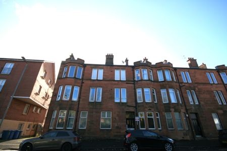 Hamilton Road, Spacious 1 Bed Unfurnished Apartment, Broomhouse – Available 03/11/2025 - Photo 3