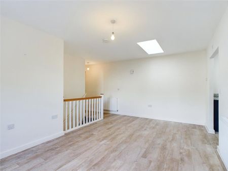 2 bedroom detached house to rent - Photo 4