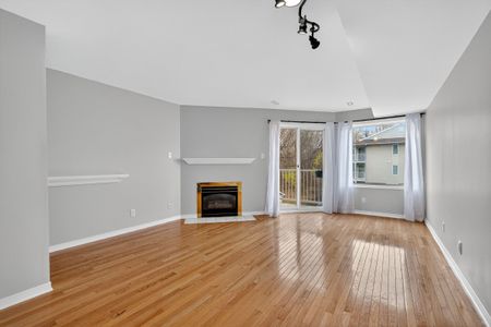 For Lease - 1400 Wildberry Court Unit# 12, Orleans - Convent Glen and Area, Ontario - Photo 3