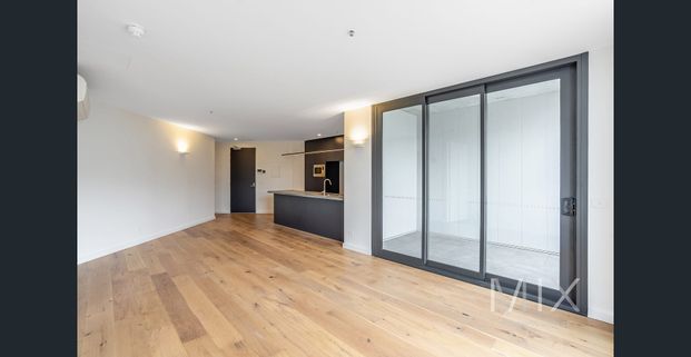 Experience Modern Urban Living: Your Stylish Apartment Awaits Near the City! - Photo 1