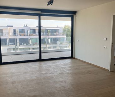 Moderne lichtrijke assistentiewoning centrum Waregem - Photo 1