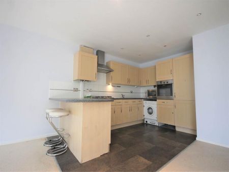 2 bedroom flat to rent - Photo 5
