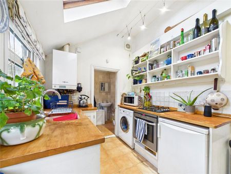 3 bedroom terraced house to rent - Photo 4