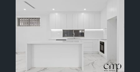 Step Into Luxury Living ! - Photo 4