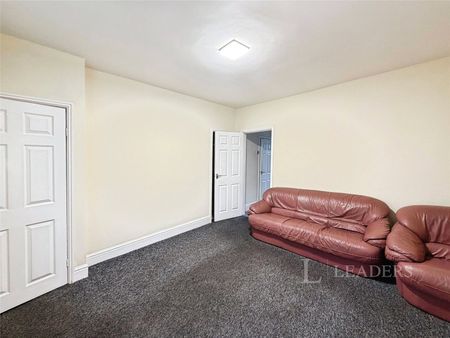 2 bedroom house to rent Oakland Terrace, Edlington, Doncaster, South Yorkshire, DN12 - Photo 3