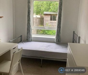 4 bedroom terraced house to rent - Photo 1