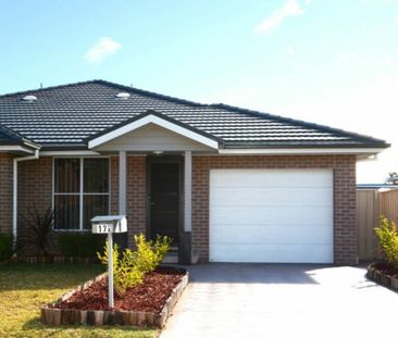 CLASSY MODERN UNIT! - Photo 1