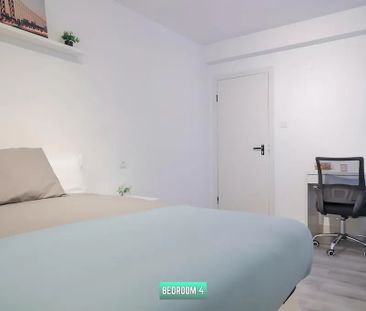 Calle Ramón Luján, Madrid, Community of Madrid 28026 - Photo 2