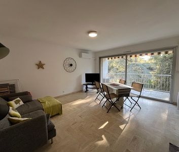 Location Appartement 2 pièces 38m² BANDOL 83150 - Photo 2