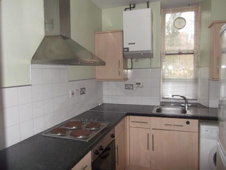 2 bedroom flat to rent - Photo 4
