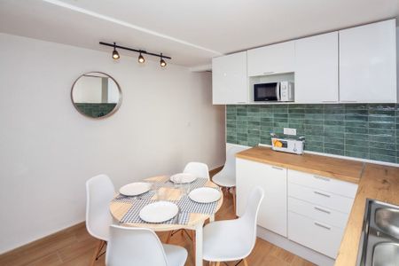 Carrer de la Pianista Empar Iturbi, Valencia, Valencian Community 46007 - Photo 4