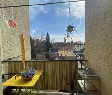 Attraktive 2,5-Zimmer-Altbauwohnung in sehr zentraler Lage – ideal ... - Foto 1