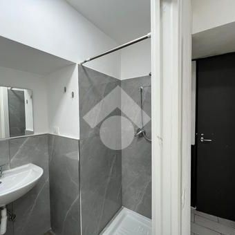 Monolocale in affitto - Photo 1