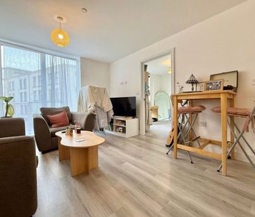 Commercial Road, Poole, Dorset, BH14 - Photo 1