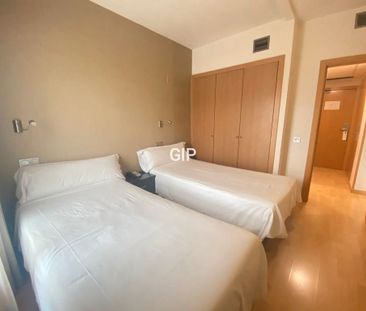 Apartamento de alquiler en Rejas - Photo 1