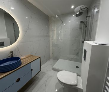 Location Appartement 2 pièces 43m² TOULON 83000 - Photo 4