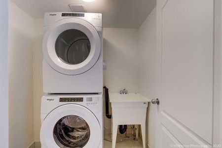 For Lease - 2696 Deputy Minister Path, Oshawa, Ontario - Photo 2