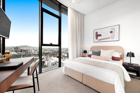 The Standard by Aria - Fully Furnished, Sub-Penthouse - Photo 5