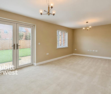 4 bedroom detached house to rent - Photo 1