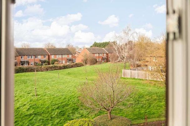 Linacre Close, Didcot, OX11 - Photo 1