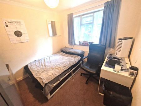 2 bedroom bungalow to rent - Photo 3