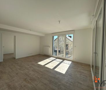 Location Appartement 3 pièces 77m² - Photo 2