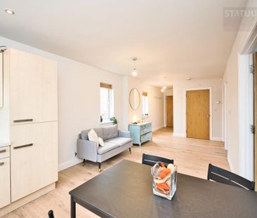 3 bedroom apartment to rent - Photo 3