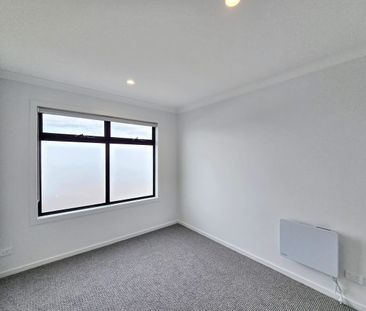 Apply Now! - Photo 3