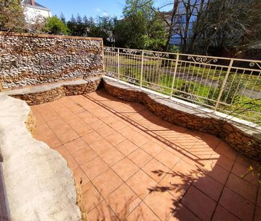 T1 AVEC TERRASSE ET PARKING COLLECTIF - VILLEURBANNE ... - Photo 4