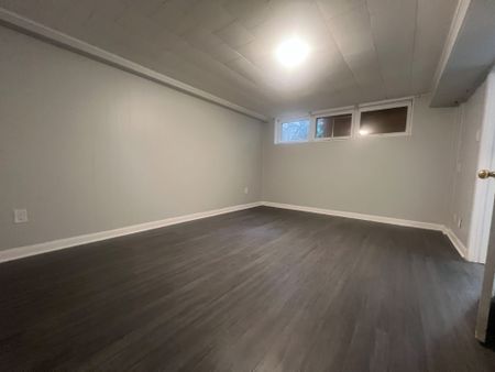 For Lease - 2099 Prospect Street, Burlington, Ontario - Photo 5