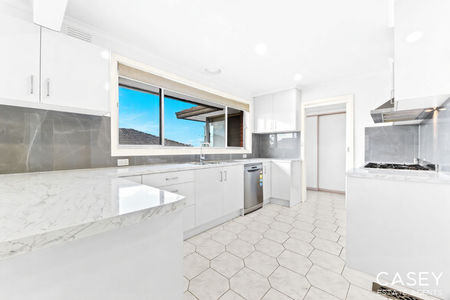 3 Outlook Drive, Dandenong North - Photo 3