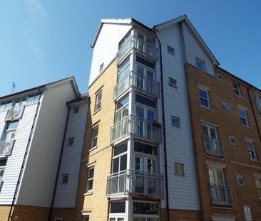 Bingley Court, Canterbury - Photo 1