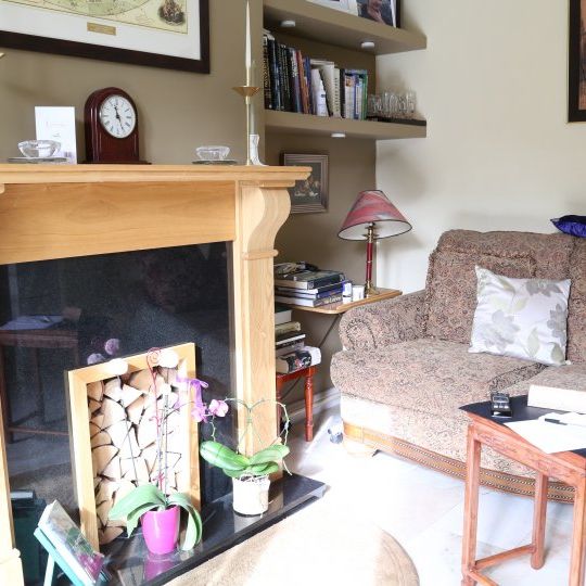 Room in a shared 5-bedroom flat for rent in Rathfarnham - Photo 1