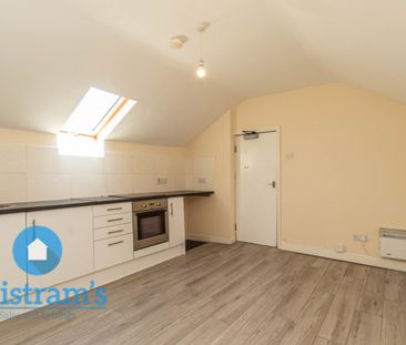 1 bed Apartment for Rent - Photo 2