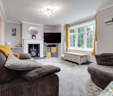 3 bedroom semi-detached house to rent - Photo 1