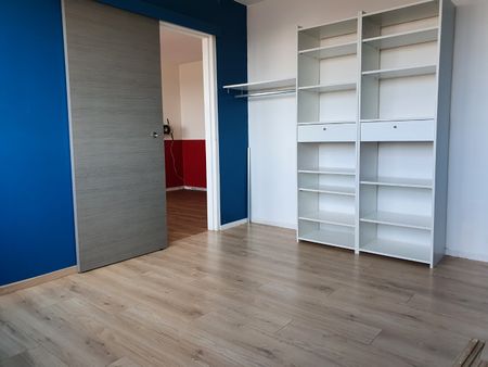 Location Appartement 2 pièces 43m² SECLIN 59113 - Photo 4