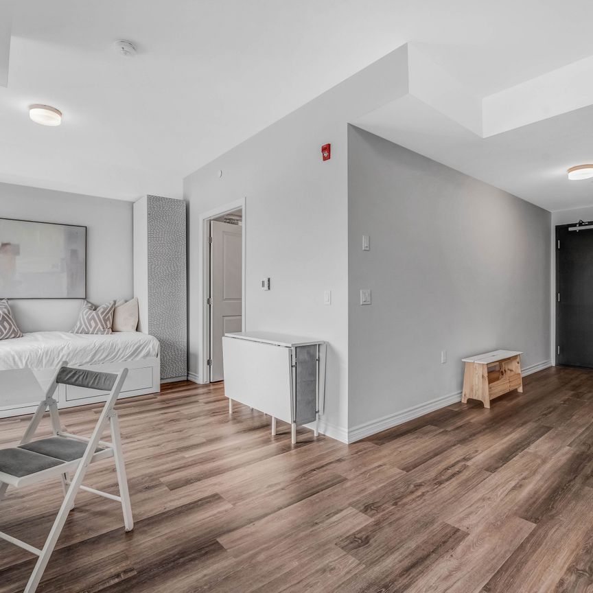 For Lease - 1350 Hemlock Road Unit# 602, Manor Park - Cardinal Glen and Area, Ontario - Photo 1