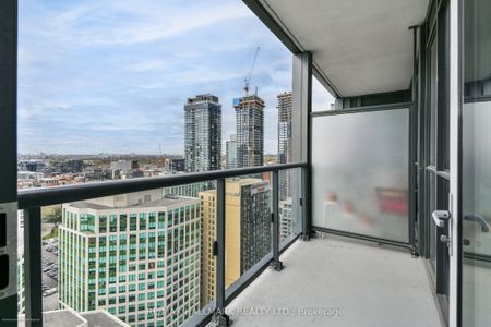 300 Front Street Lofts 300 , #2712 - Photo 2