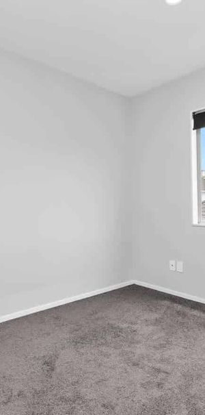 Ready, refreshed and Waiting. - Photo 1