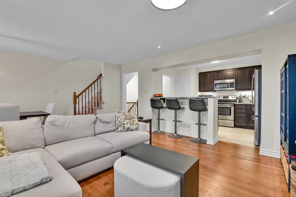 For Lease - 373 Sweetfern Crescent, Orleans - Cumberland and Area, Ontario - Photo 1