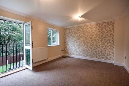 Earlsbury Gardens, Edgware, HA8 - Photo 3