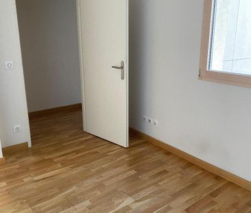 Location Appartement 2 pièces 50m² VILLEURBANNE 69100 - Photo 2