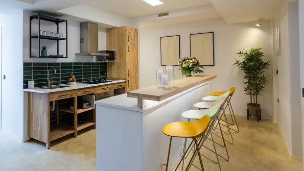 Carrer de la Pobla del Duc, Valencia, Valencian Community 46009 - Photo 1