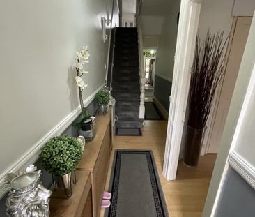 Room in a Shared House, Wanlip Road, E13 - Photo 1